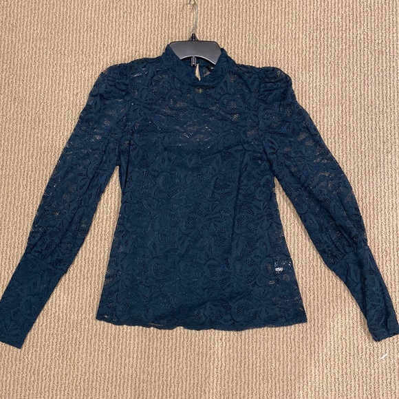 Jewel-Tone Green/Teal Lace Puff-Sleeve Top with Tank Underlay - Size Small - Picture 2 of 8